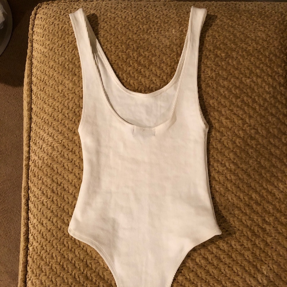 White Ribbed Bodysuit - Picture 4 of 6